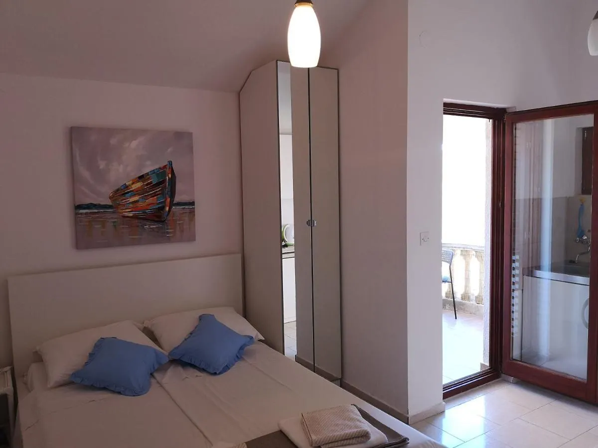Apartment Apartmani Pilon Zdrelac Croatia